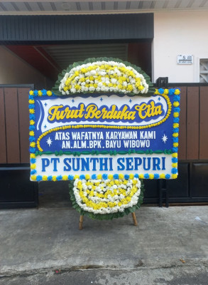 Papan Bunga Duka di Sungai Pandan