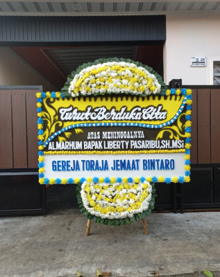 Papan Bunga Duka di Sungai Pandan